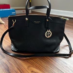 Henri Bendel purse
